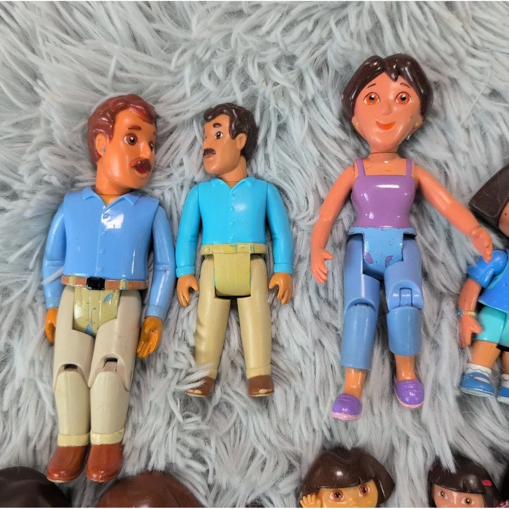 Vintage Dora the Explorer And Diego Lot of 23 Figures Toys Go Diego Go Play